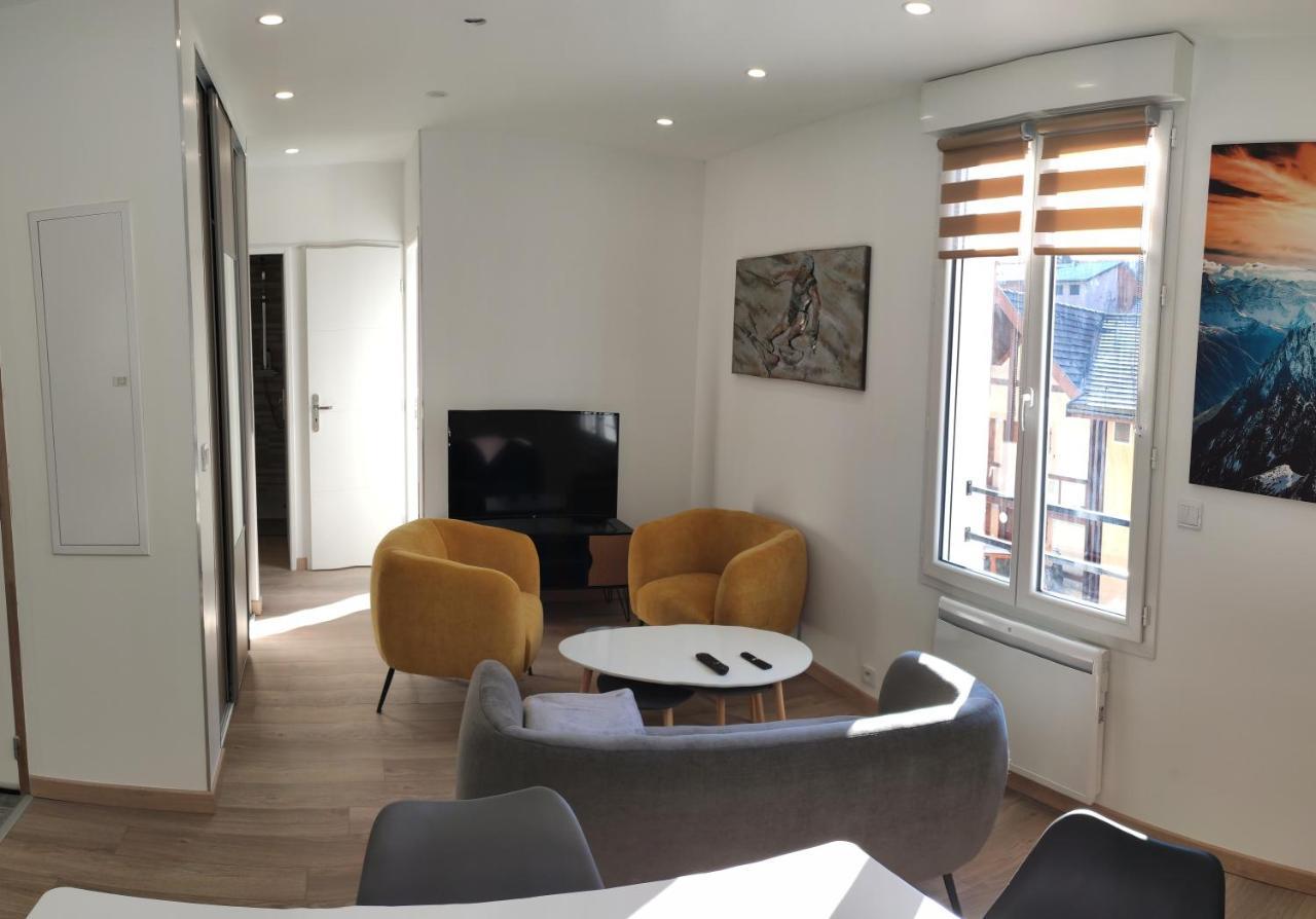 Joli appartement rénové avec terrasse Brides-les-Bains Exterior foto