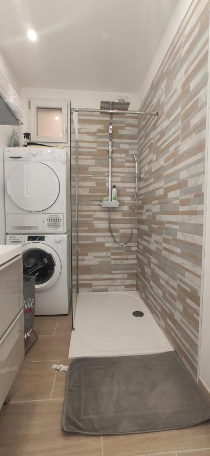 Joli appartement rénové avec terrasse Brides-les-Bains Exterior foto